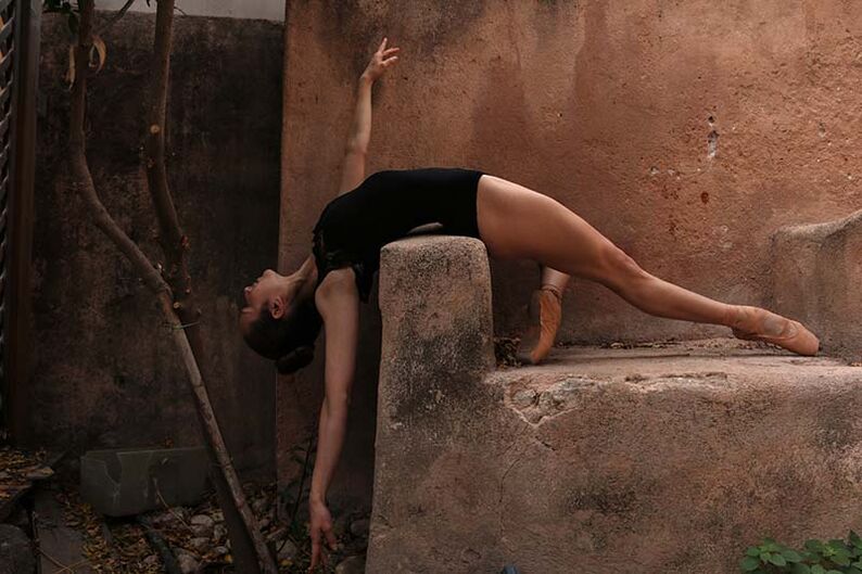 Yoga dersleri sadece fiziksel sorunları değil aynı zamanda psikolojik sorunları da çözer.